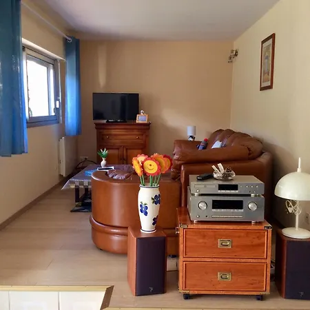 Tatil Evi Spacieux Avec Jardin Clos Et Acces A 100m, Proche Commerces - - Fr-1-306-1049